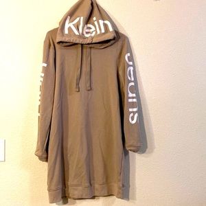 Really nice Women’s Calvin Klein sweatshirt with hoodie